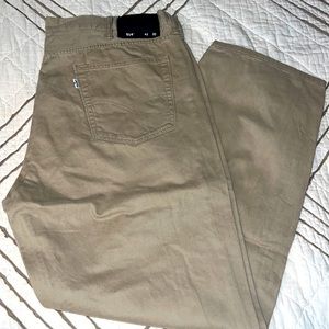 514 Levi’s Sz 42x30 Khaki Pants